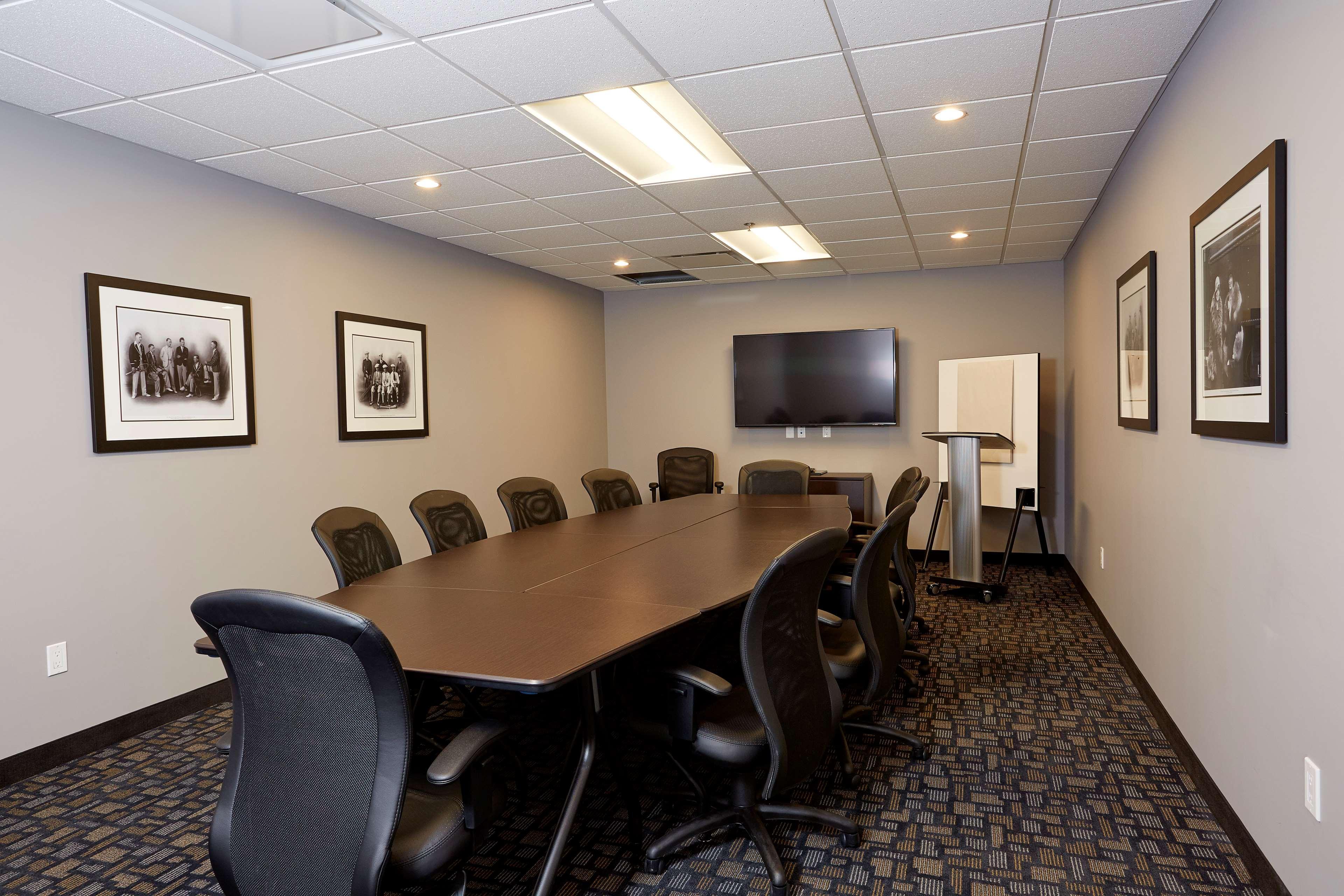 Best Western Plus East Side Saskatoon Exteriör bild