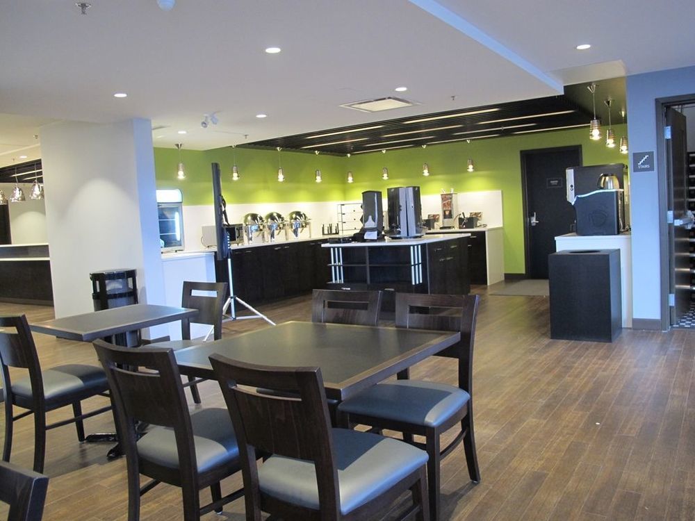 Best Western Plus East Side Saskatoon Restaurang bild